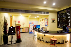 Отель Ximen Holiday Fun Hotel  Тайбэй